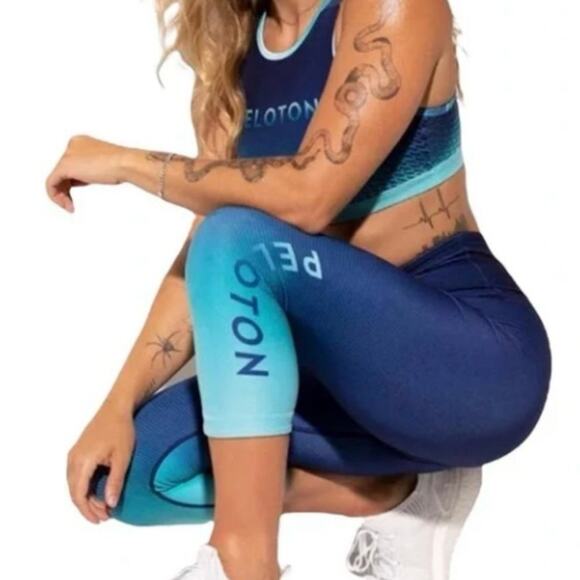PELOTON x WITH Blue Ombre Reversible High Waist Workout Active Capris Size Small - Picture 1 of 10
